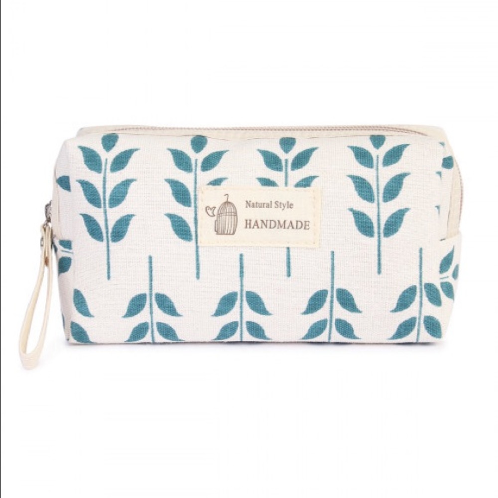 Riah Fashion Cosmetic Bag